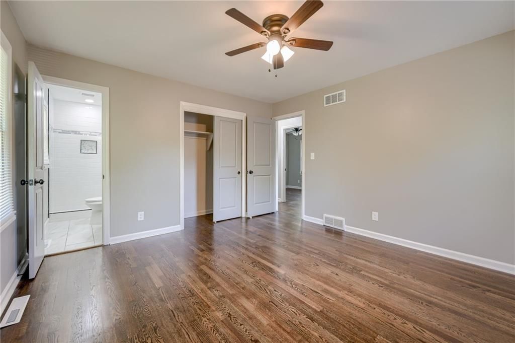 9504 Belmont Avenue — photo 14