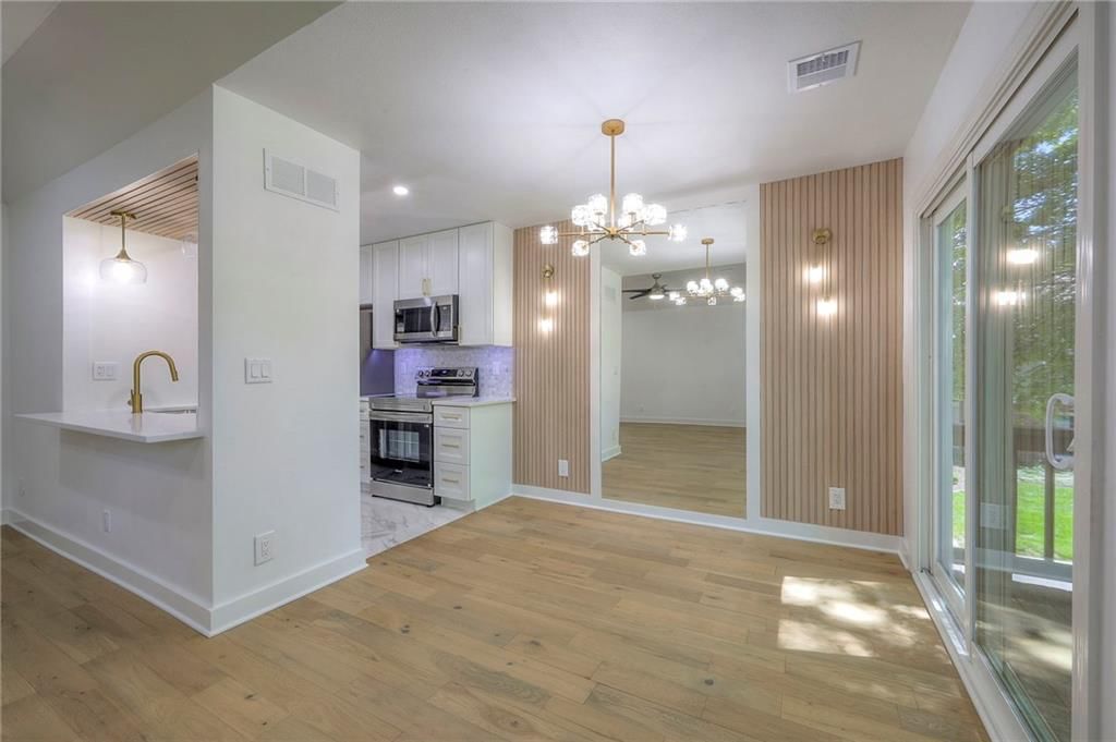 12136 Hayes Street — photo 6