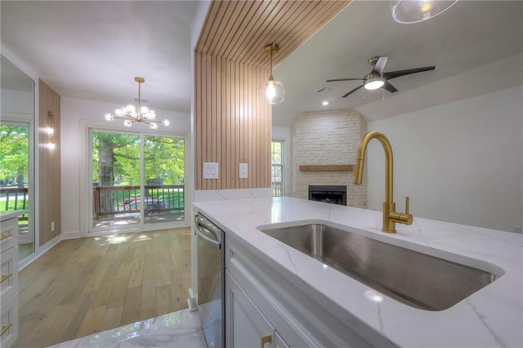 12136 Hayes Street — photo 10
