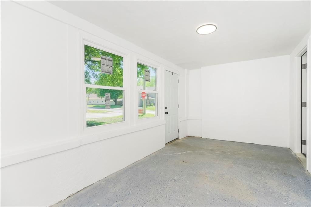 222 W College Street — photo 14