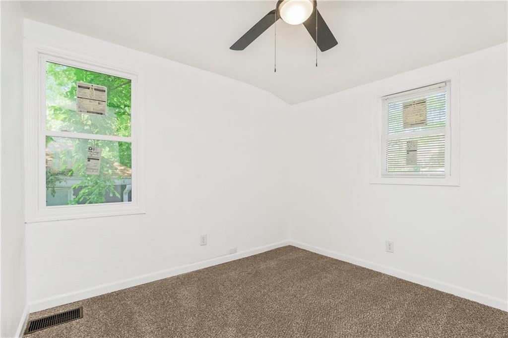 222 W College Street — photo 15