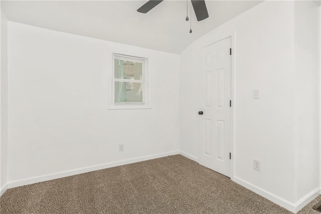 222 W College Street — photo 16