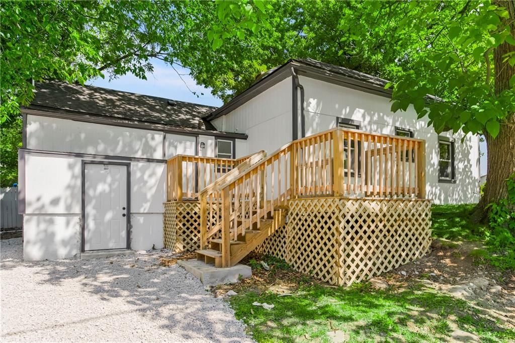 222 W College Street — photo 26