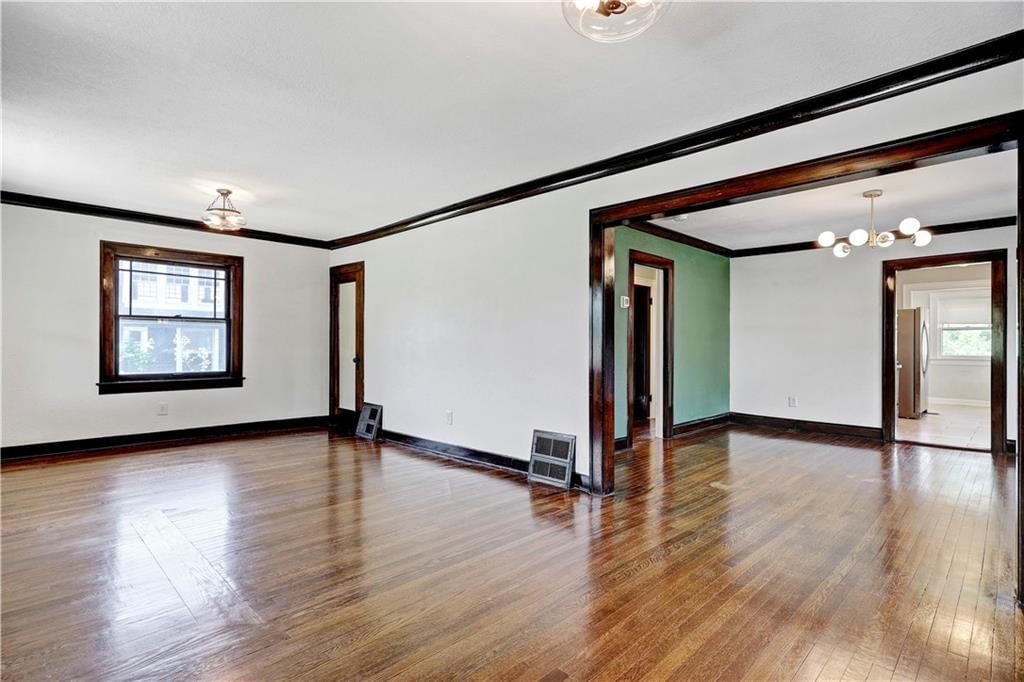 Photo 8 of 32 - 2414 N 12th Street