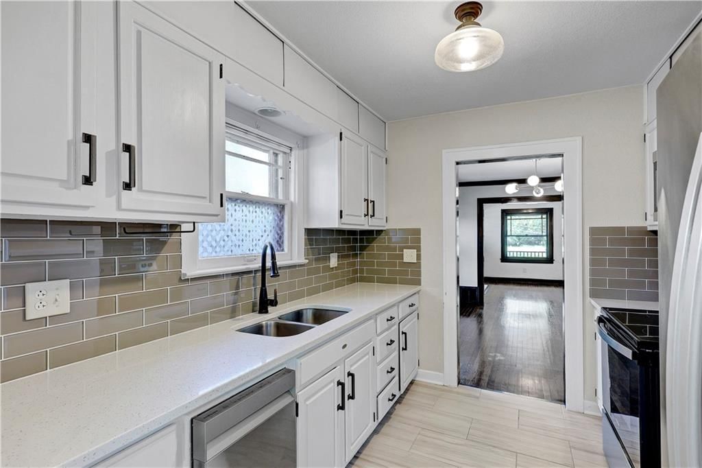 Photo 14 of 32 - 2414 N 12th Street