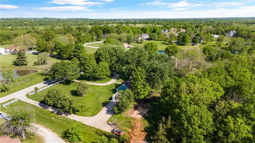 4300 Country Squire Lane — photo 6