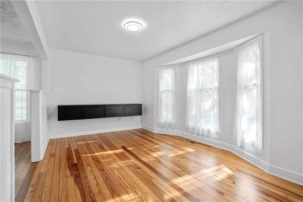 4300 Country Squire Lane — photo 32