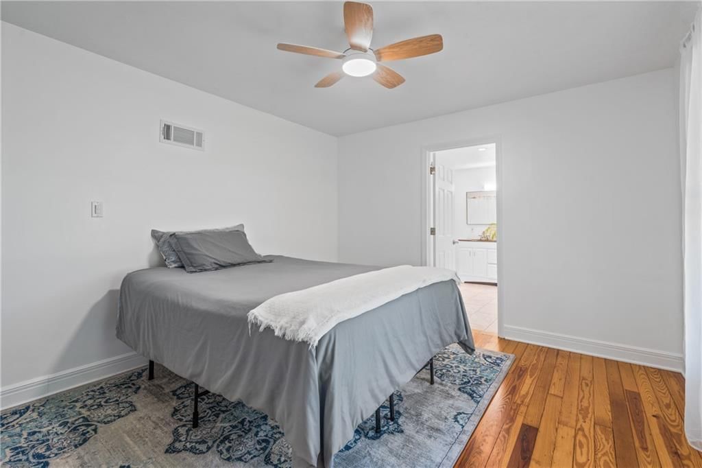 4300 Country Squire Lane — photo 36