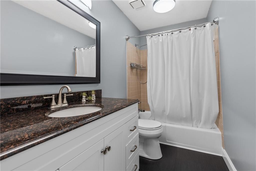 4300 Country Squire Lane — photo 41