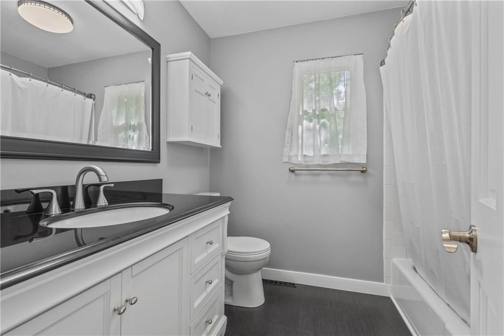 4300 Country Squire Lane — photo 44