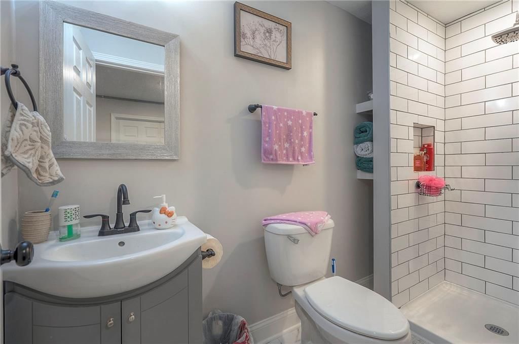 Photo 23 of 30 - 3118 Kimball Avenue
