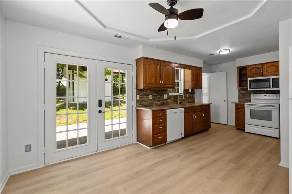 615 Cedar Street — photo 6