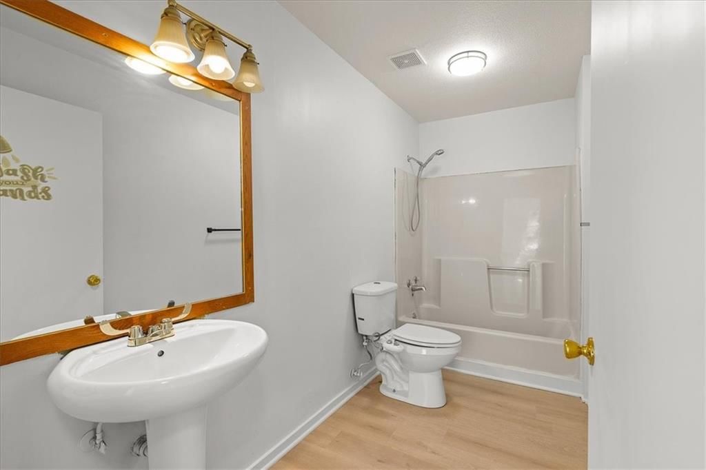 615 Cedar Street — photo 11
