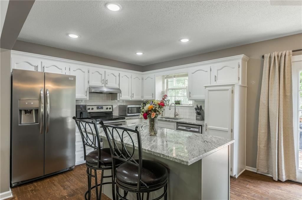 1501 Cottonwood Drive — photo 7
