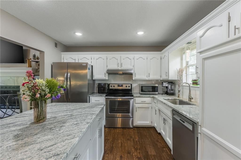 1501 Cottonwood Drive — photo 8