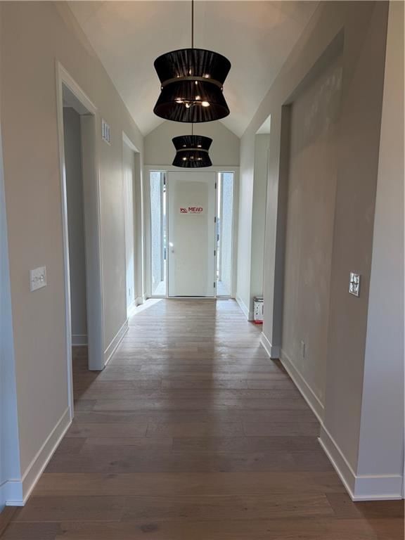 802 Savannah Court — photo 3