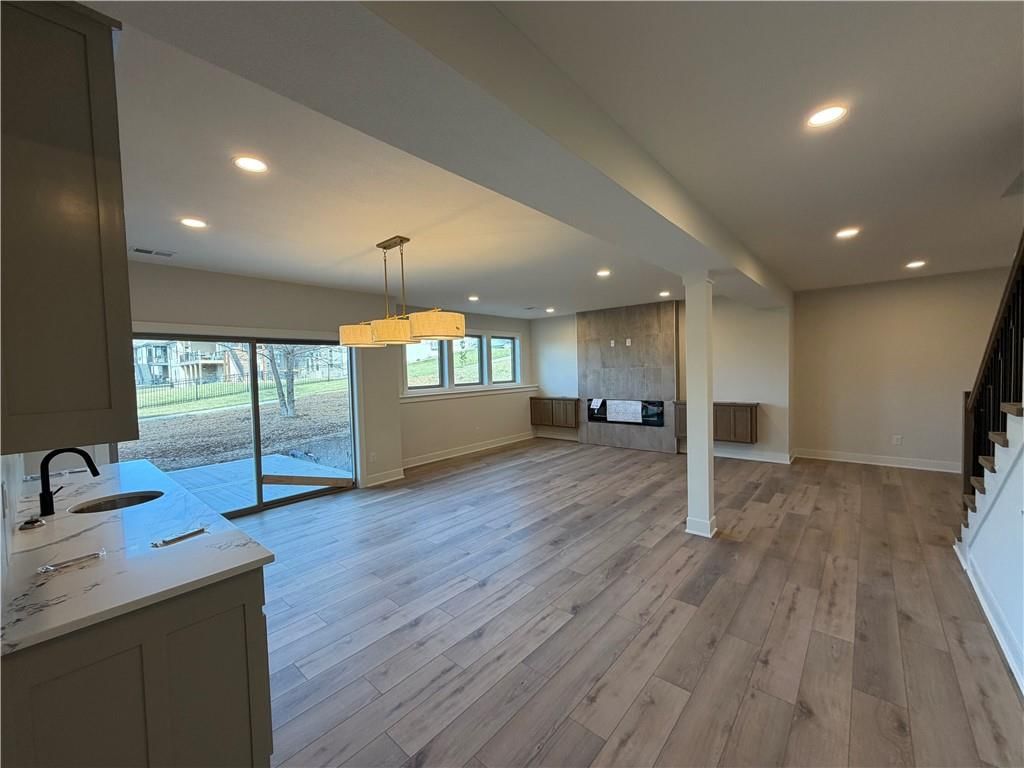 802 Savannah Court — photo 24