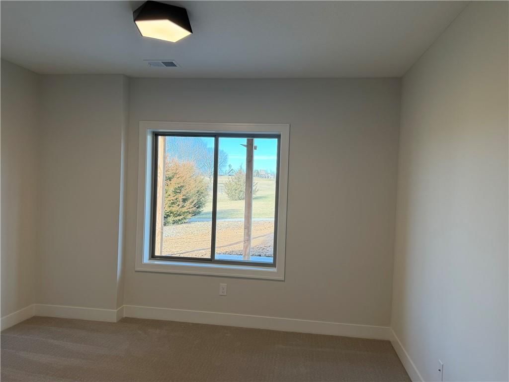 802 Savannah Court — photo 25