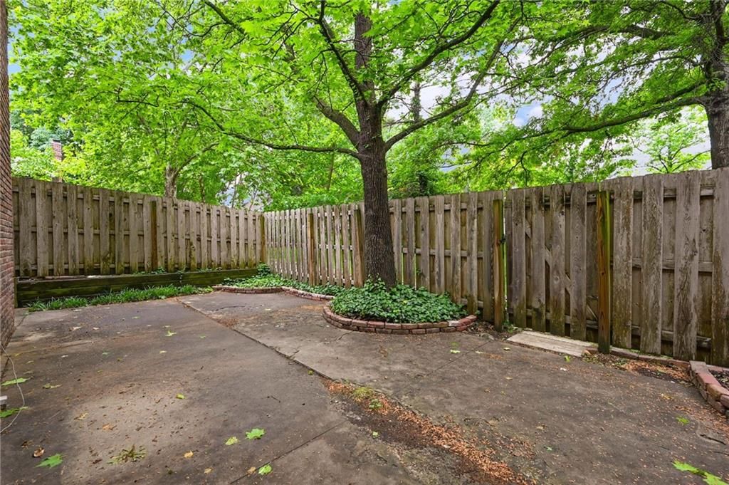 4414 W 112th Terrace — photo 20