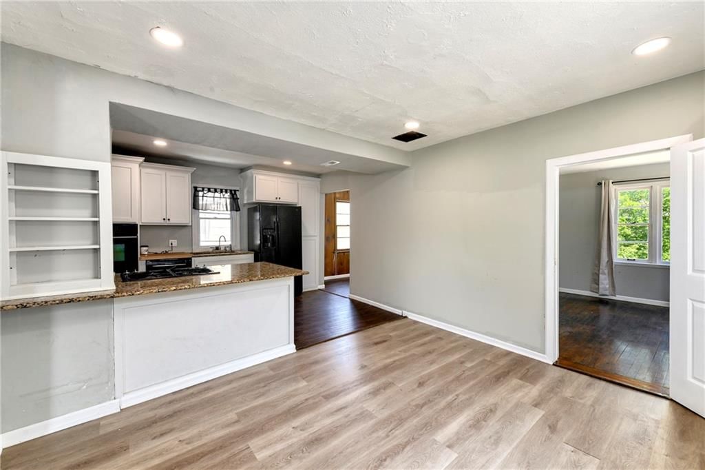 2409 Oakley Avenue — photo 9