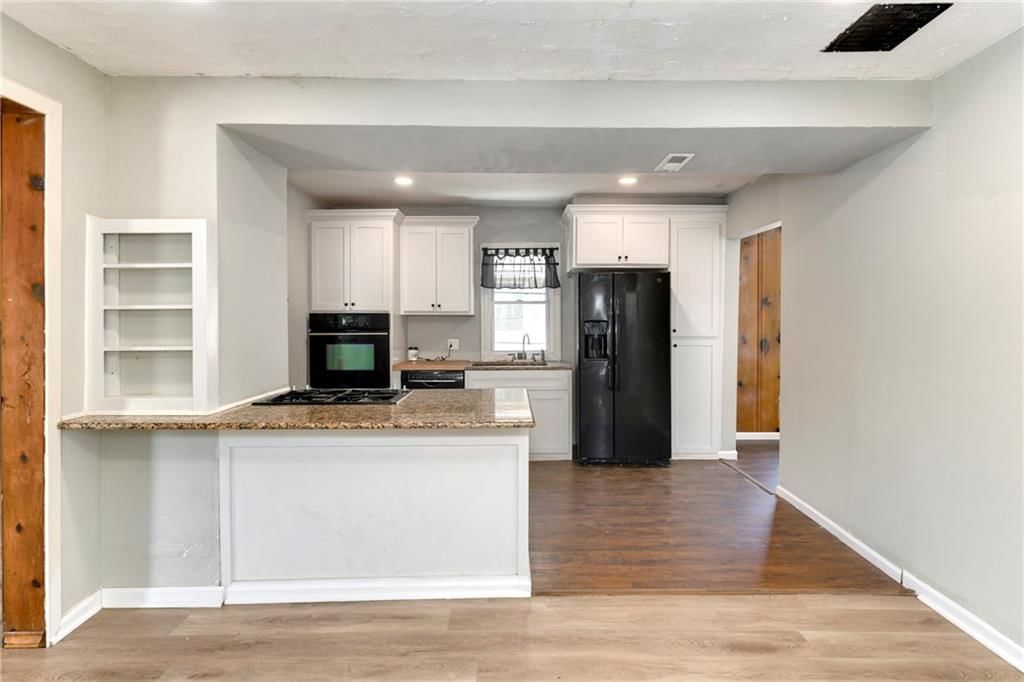 2409 Oakley Avenue — photo 10
