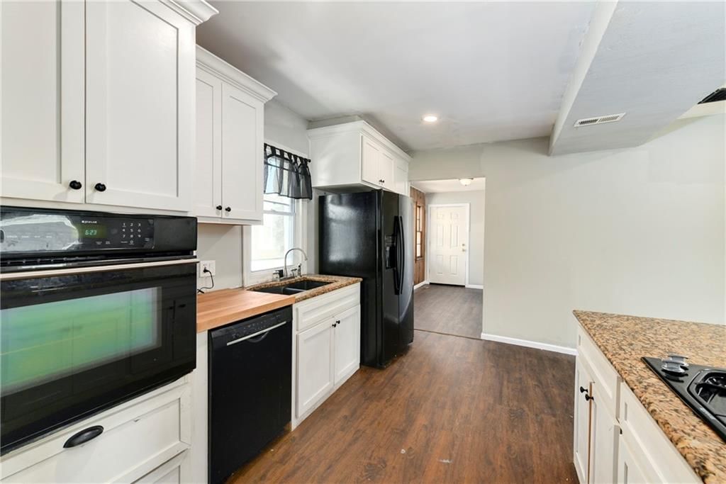 2409 Oakley Avenue — photo 13