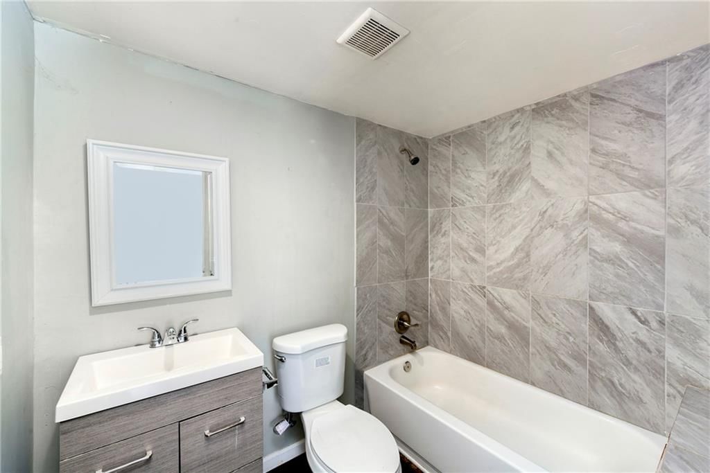 2409 Oakley Avenue — photo 17