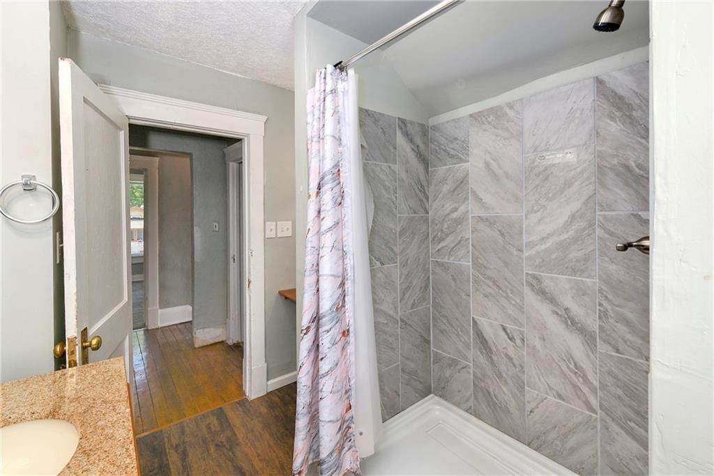 2409 Oakley Avenue — photo 21