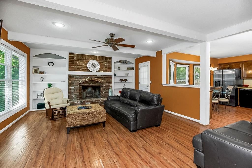 10342 Caenen Street — photo 10