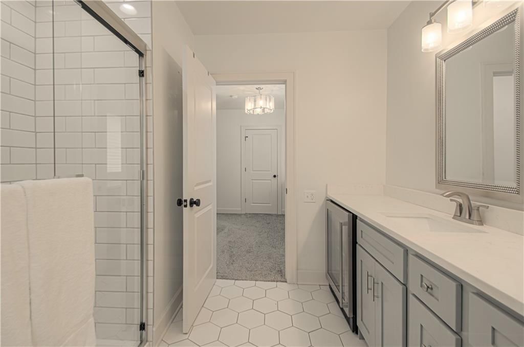 1617 W 50th Street — photo 33