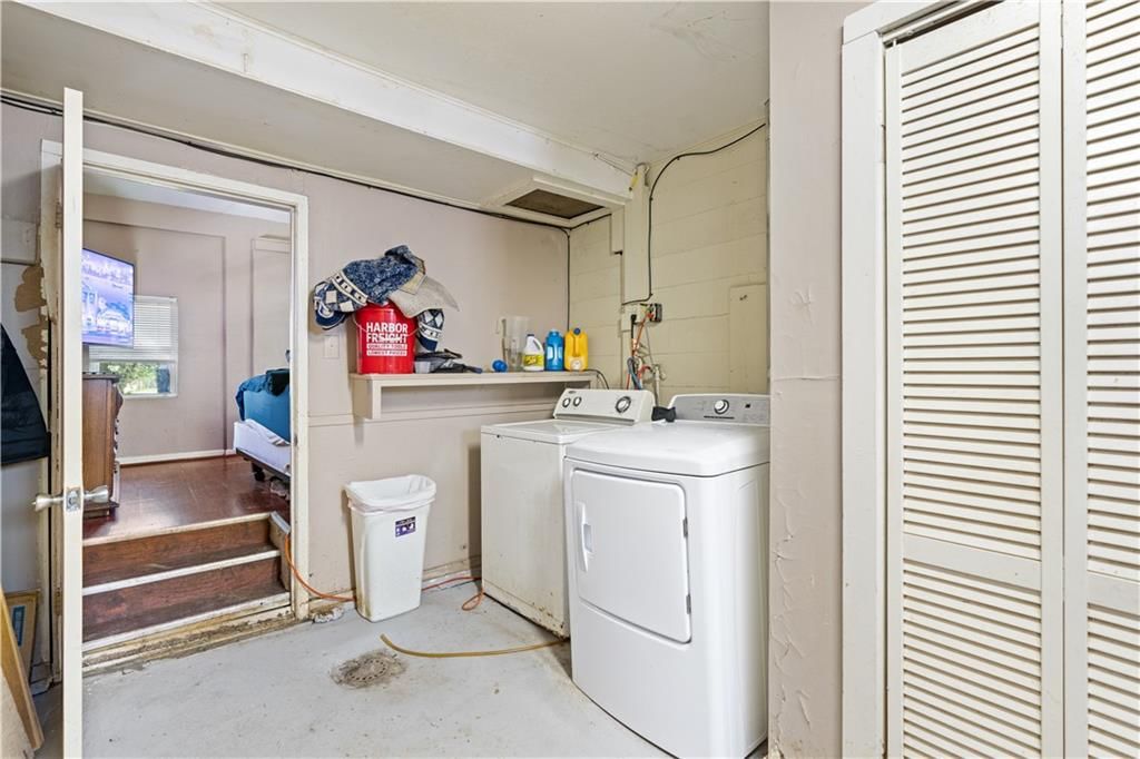 1007 PINKSTON Street — photo 13