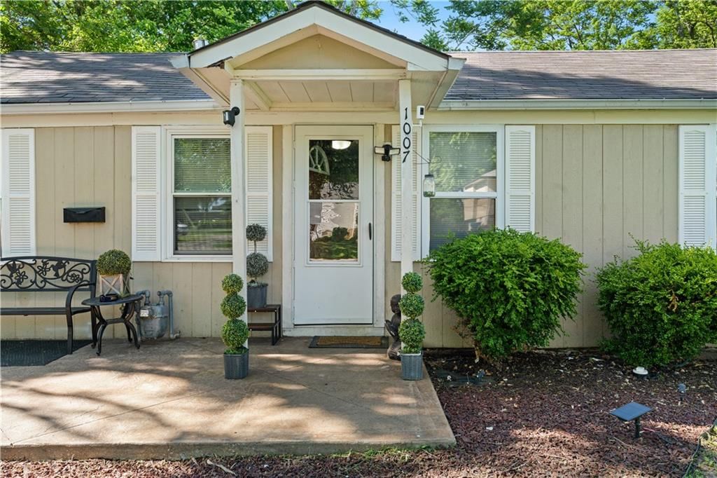 1007 PINKSTON Street — photo 21
