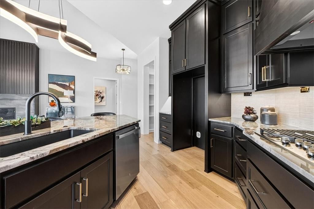 5907 N Lucerne Avenue — photo 18