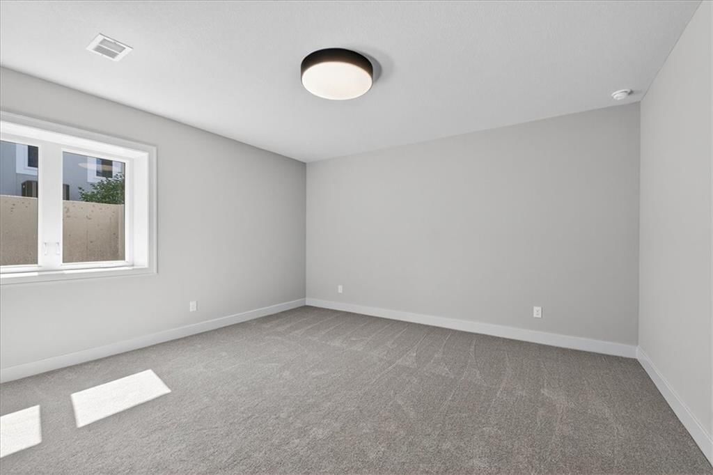 5907 N Lucerne Avenue — photo 59