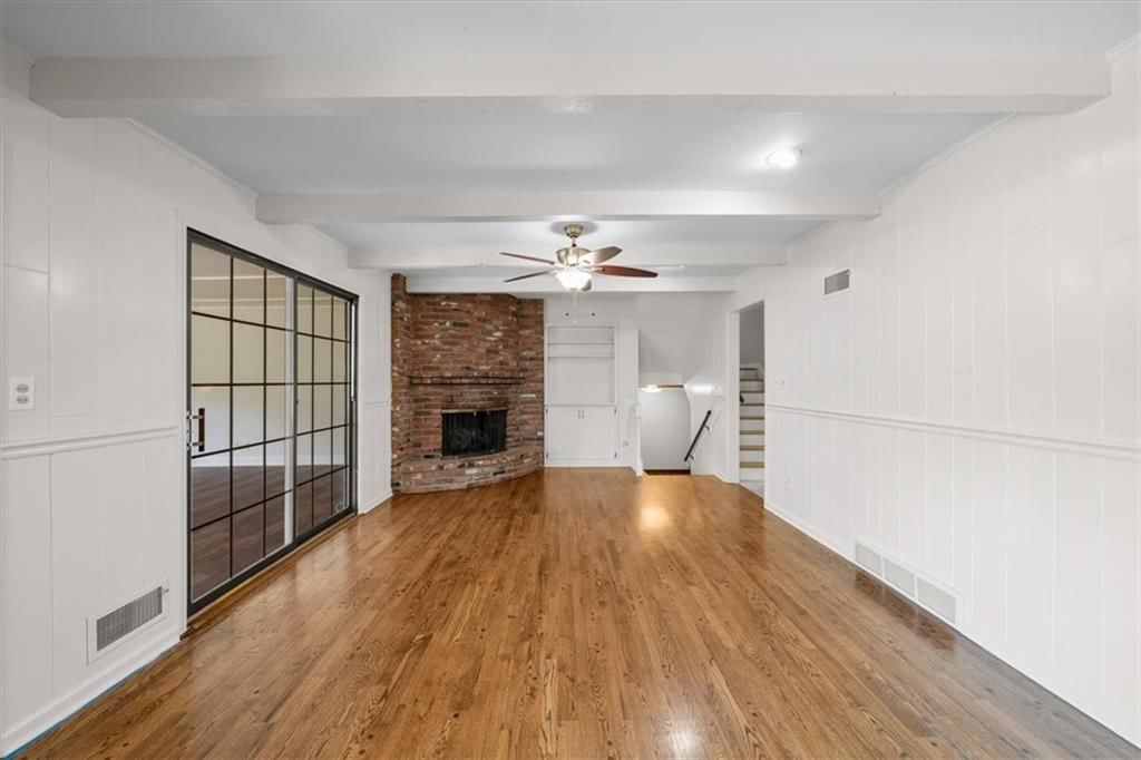 Photo 8 of 41 - 9609 W 105th Terrace