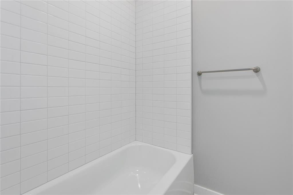4527 Forest Avenue — photo 47