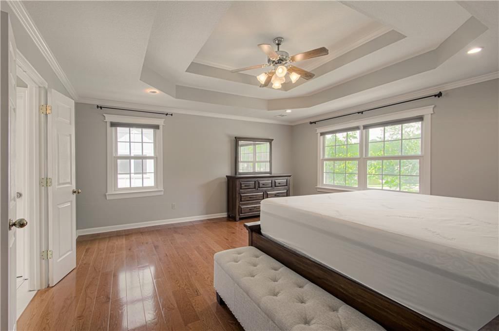 8506 Lakeview Avenue — photo 14