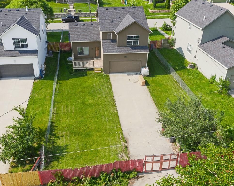 1220 Barnett Avenue — photo 3