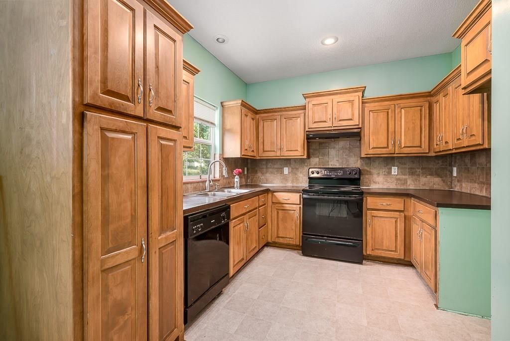 1220 Barnett Avenue — photo 6