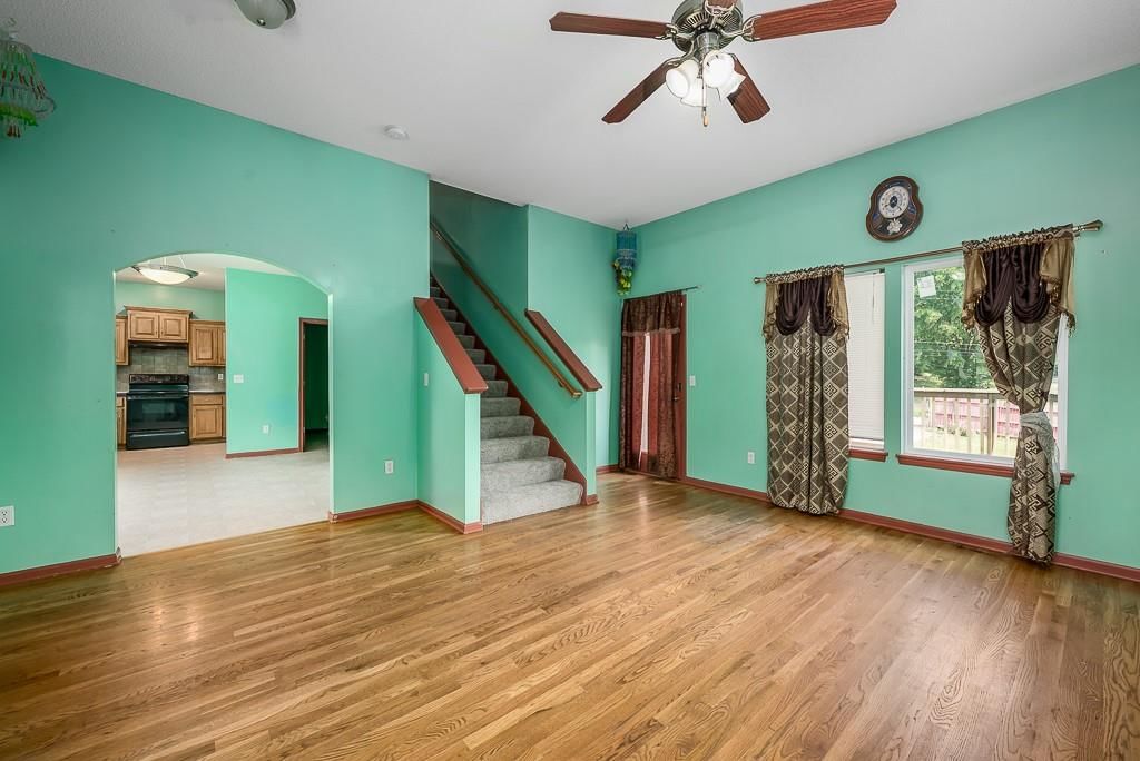 1220 Barnett Avenue — photo 10