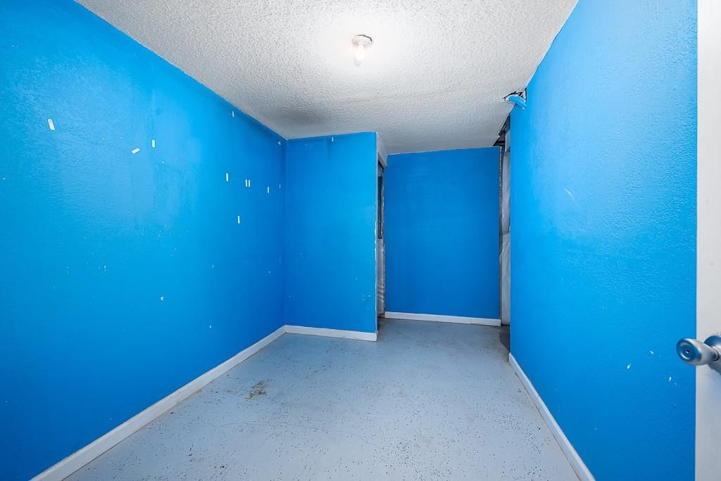 1220 Barnett Avenue — photo 18