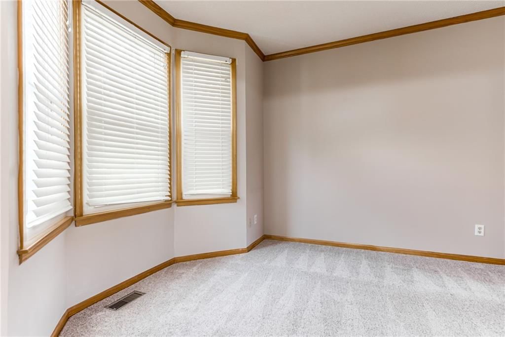 Photo 6 of 60 - 4901 NW 87th Street