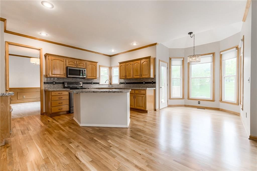 Photo 13 of 60 - 4901 NW 87th Street
