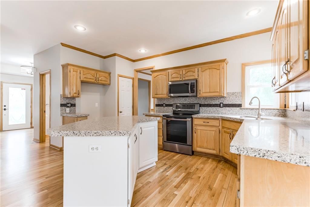 Photo 14 of 60 - 4901 NW 87th Street