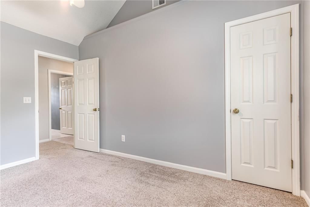 Photo 36 of 60 - 4901 NW 87th Street