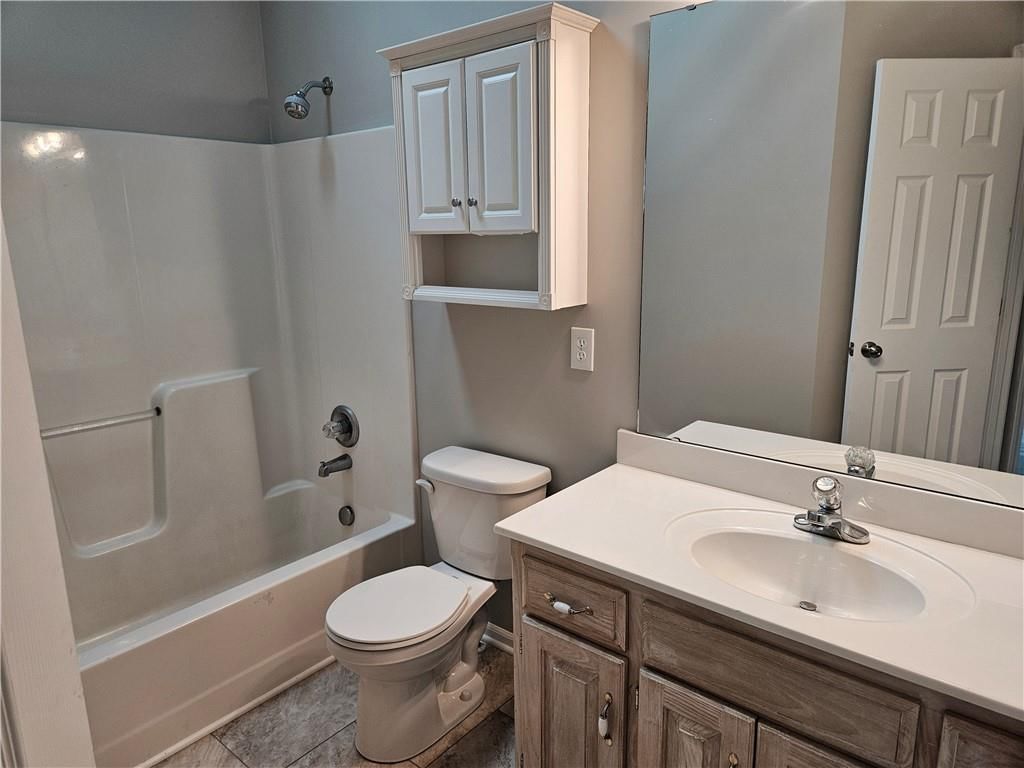 1309 Thomas Drive — photo 10
