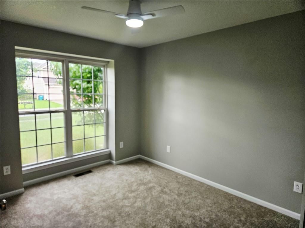 1309 Thomas Drive — photo 11