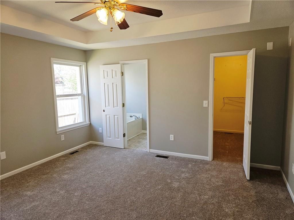 1309 Thomas Drive — photo 13