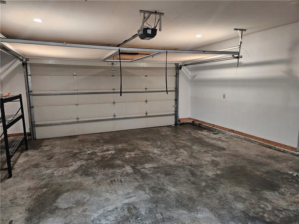 1309 Thomas Drive — photo 22