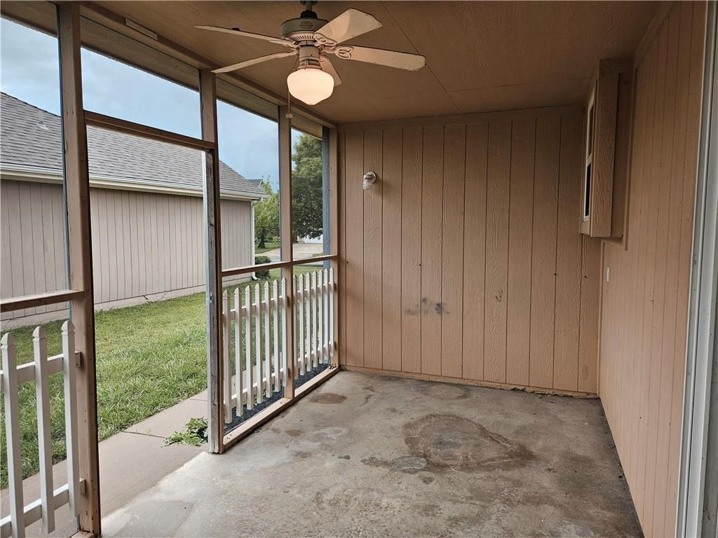 1309 Thomas Drive — photo 23